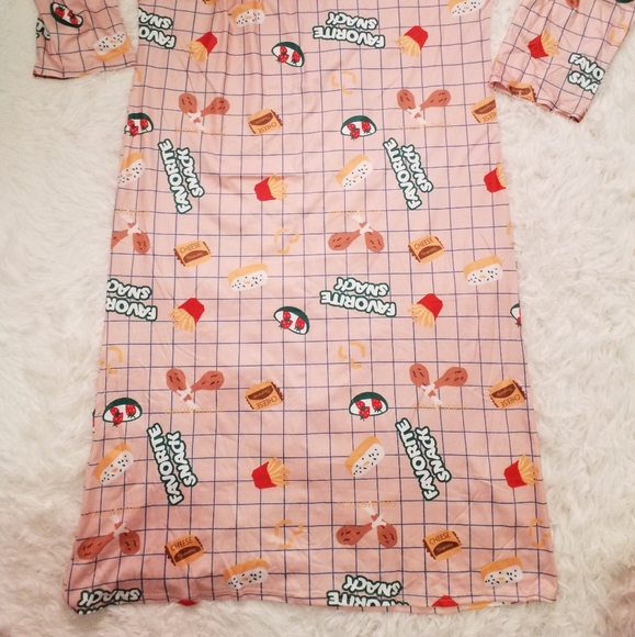 New long sleeves nightgown - Picture 2 of 2